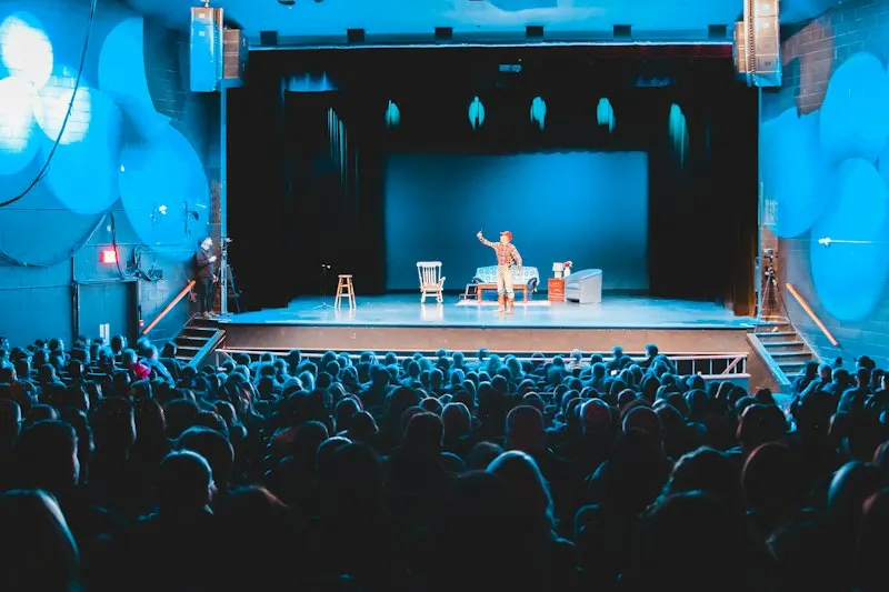 Comedy & Theatre